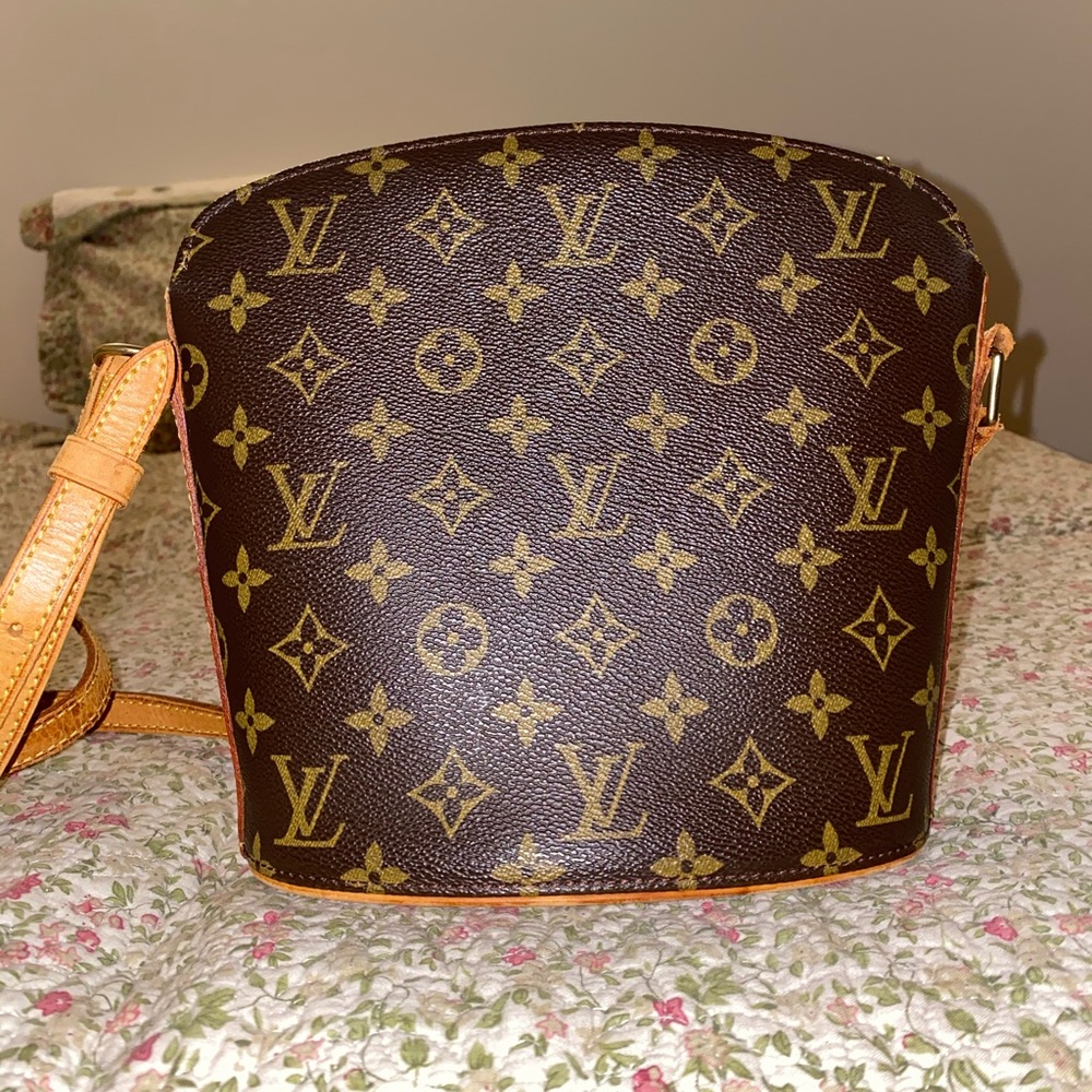 Small Louis Vuitton bag